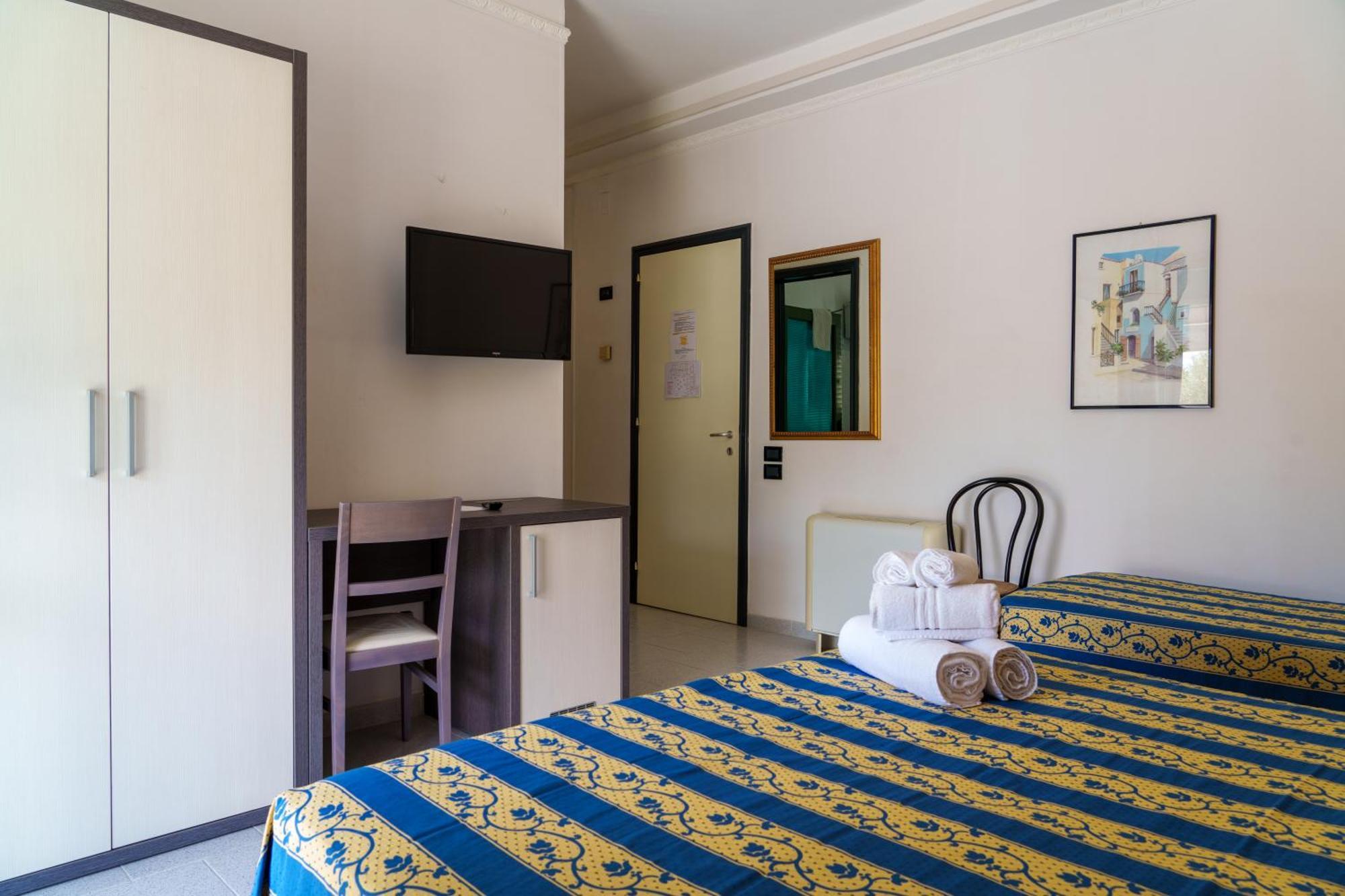 Hotel Le Macine Санта-Чезареа-Терме Экстерьер фото
