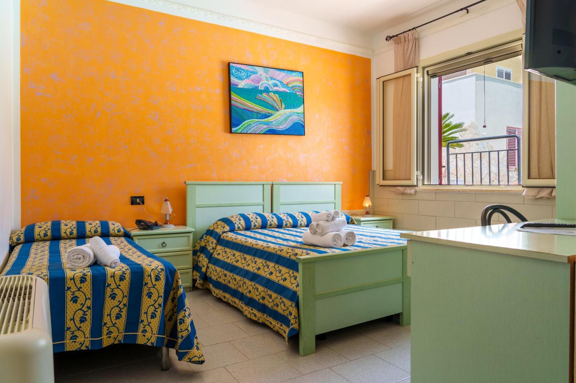 Hotel Le Macine Санта-Чезареа-Терме Экстерьер фото
