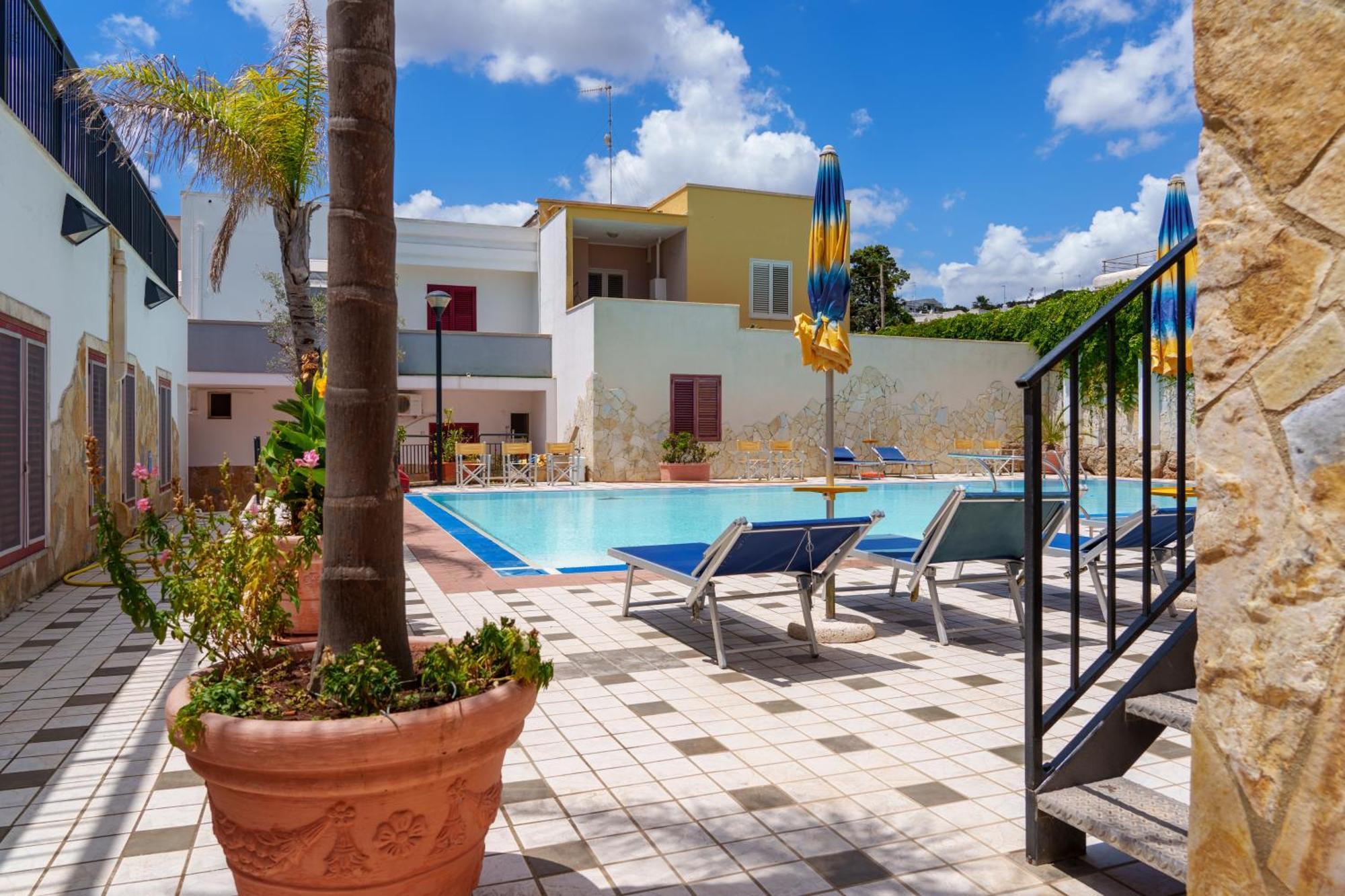 Hotel Le Macine Санта-Чезареа-Терме Экстерьер фото